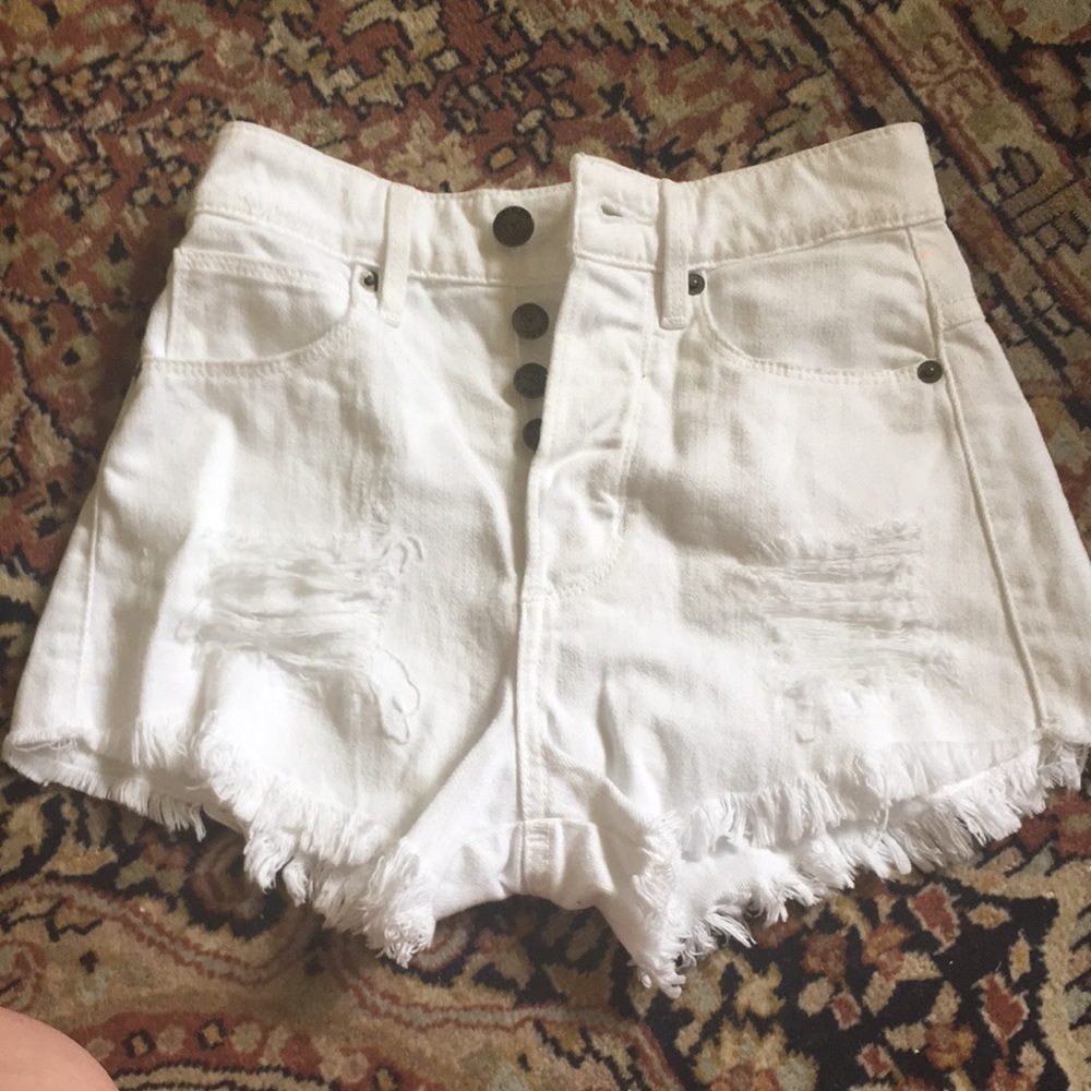 NWOT Guess White Jean Shorts